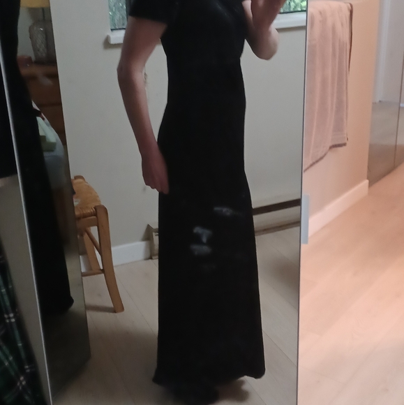Vintage black velvet full length dress - Picture 4 of 5